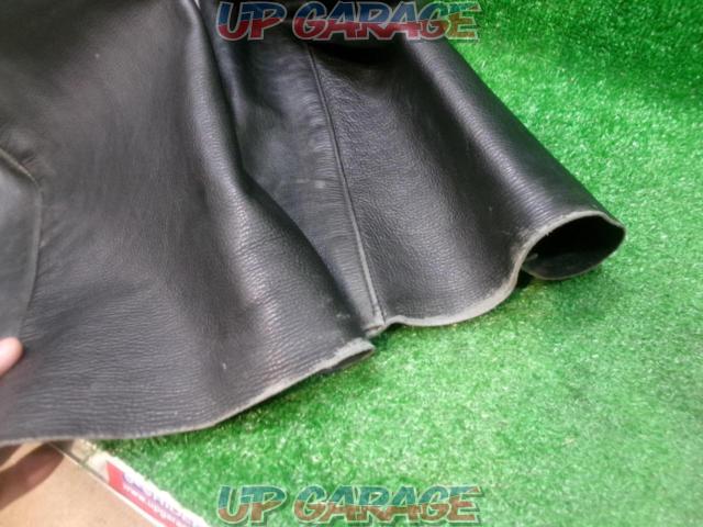 Size 3L
MOTO
FIELD
Leather pants
black
Cowhide-09