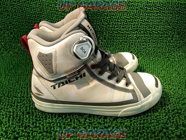 Reason for sale: RS Taichi 24.0cm
RSS011
DRYMASTER-FIT
Hoop shoes-04