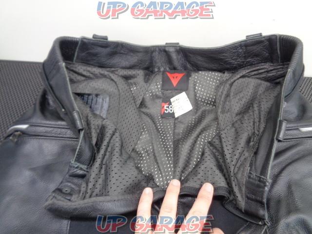DAINESE Leather Pants
black
Size: 58-07
