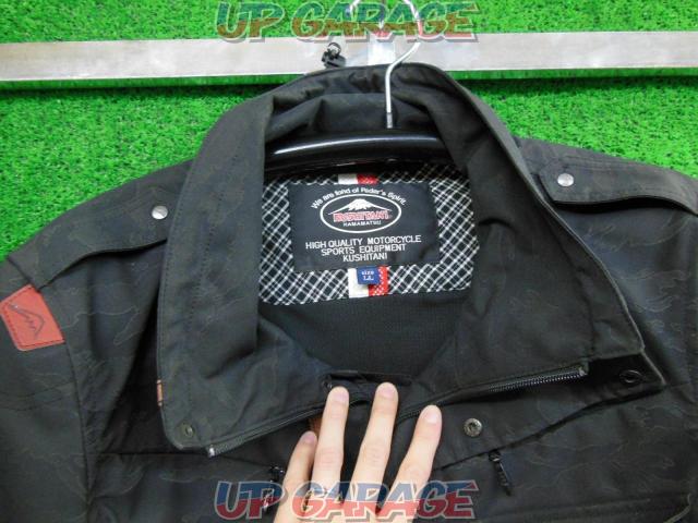 KUSHITANIFIN
JACKET
Fin jacket
Mesh riding jacket
black
Size: LL
Product code: K-2353-04
