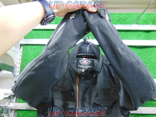 KUSHITANIFIN
JACKET
Fin jacket
Mesh riding jacket
black
Size: LL
Product code: K-2353-07