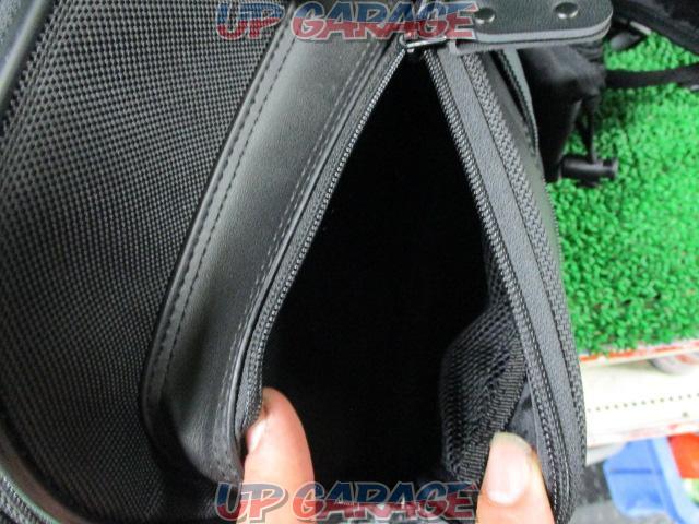 [MOTO
FIZZ Field Seat Bag
black
Part number unknown (MFK-101?)-09