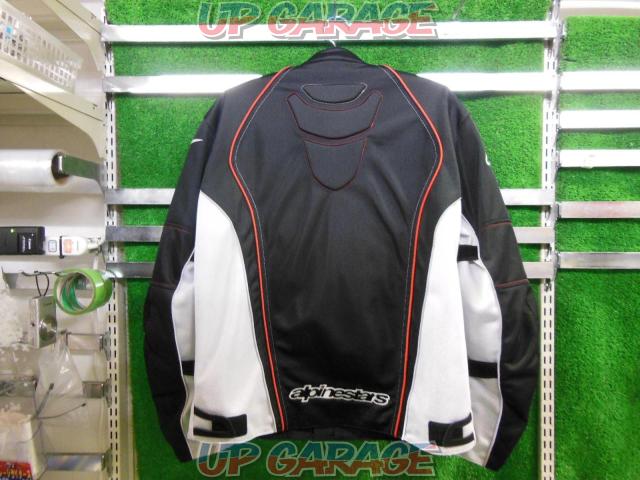 Alpinestars BONNEVILLE
AIR
Jacket
Mesh jacket
Black / White / Red
Size: 2XL-07