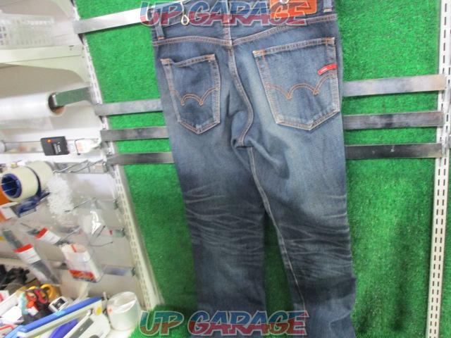 EDWIN Zylon Rider Pants
Riding denim pants
Indigo Blue
Size: XL
Product number: 503B1-07