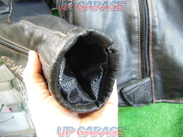 HYODST-X
LEATHER
[SPEED-iD
D3O]
Single leather jacket
Black & Orange Stitch
Size: M
Product number: HSL510DT-04