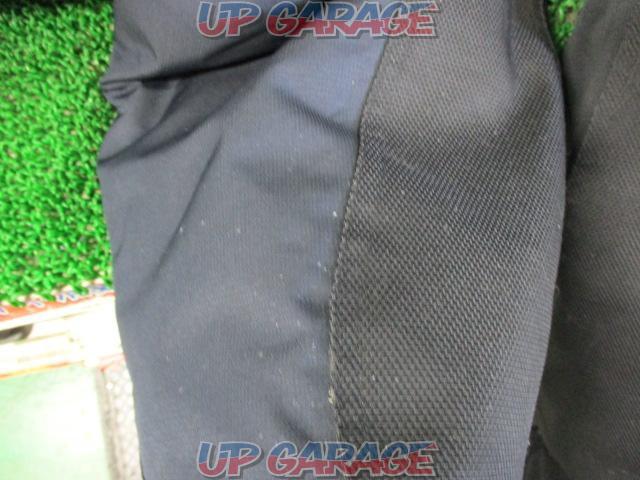 KUSHITANIALOFT
PANTS
Aloft Pants
Waterproof riding pants
Navy color
Size: M
Product code: K-2816-06
