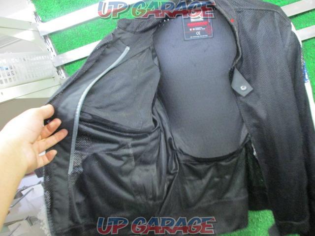 KOMINE Riding Mesh Jacket
Full mesh jacket
black
Size: XL
Part Number: 07-014-08