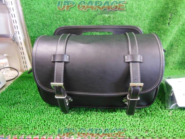 HenlyBeginsDHS-2
Saddle bags
black
Capacity: 12L-02
