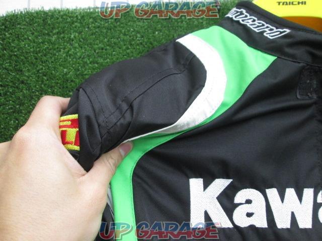 Kawasaki
Wear Jacket
Size: XXL size-04